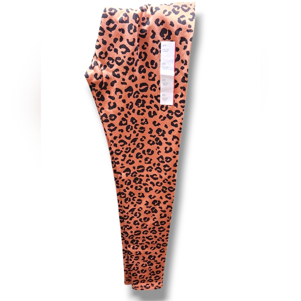 Wilde Fable Women's Cheetah Print Leggings